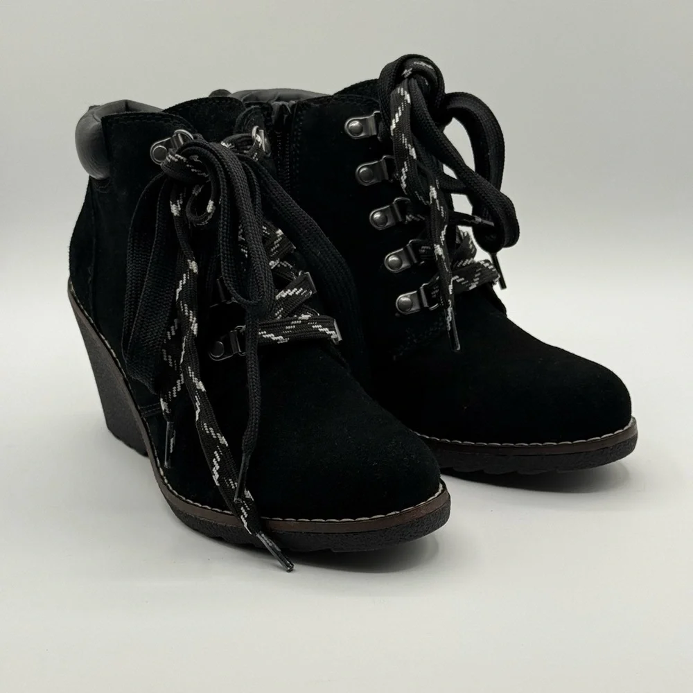 White Mountain Liberty Regular Lace-Up Wedge Booties Size 9.5M